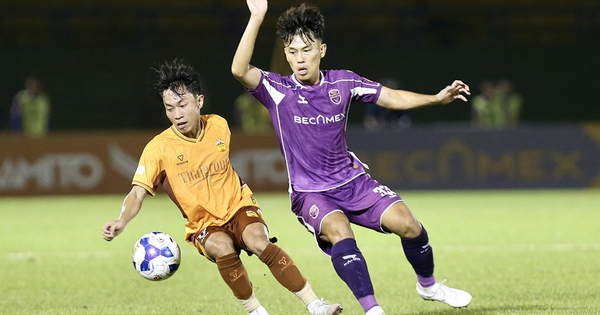 CLB Becamex TP.HCM chia tay V-League: Nỗi đau của người hâm mộ và cơ hội mới từ NEW88 cược thể thao - hình ảnh - vn-new88.com CLB Becamex TP.HCM chia tay V-League: Nỗi đau của người hâm mộ và cơ hội mới từ NEW88 cược thể thao - hình ảnh - vn-new88.com