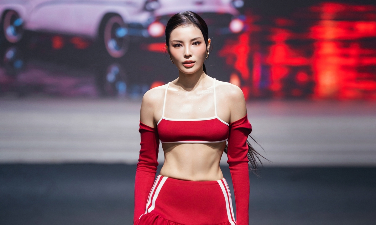 Đỗ Mạnh Cường lăng xê phong cách thể thao tại show DMC 2026 - hình ảnh - vn-new88.com