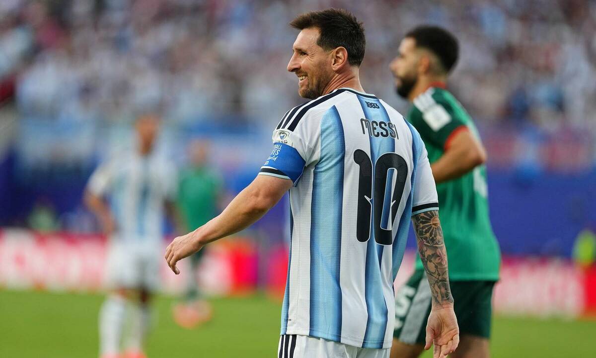 Chiến thuật đi bộ thông minh của Messi gây ấn tượng tại World Cup 2026 - hình ảnh - vn-new88.com Chiến thuật đi bộ thông minh của Messi gây ấn tượng tại World Cup 2026 - hình ảnh - vn-new88.com