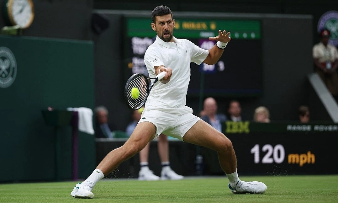 Djokovic dễ dàng vượt qua Tsitsipas, tiến sâu tại Wimbledon 2026 - hình ảnh - vn-new88.com